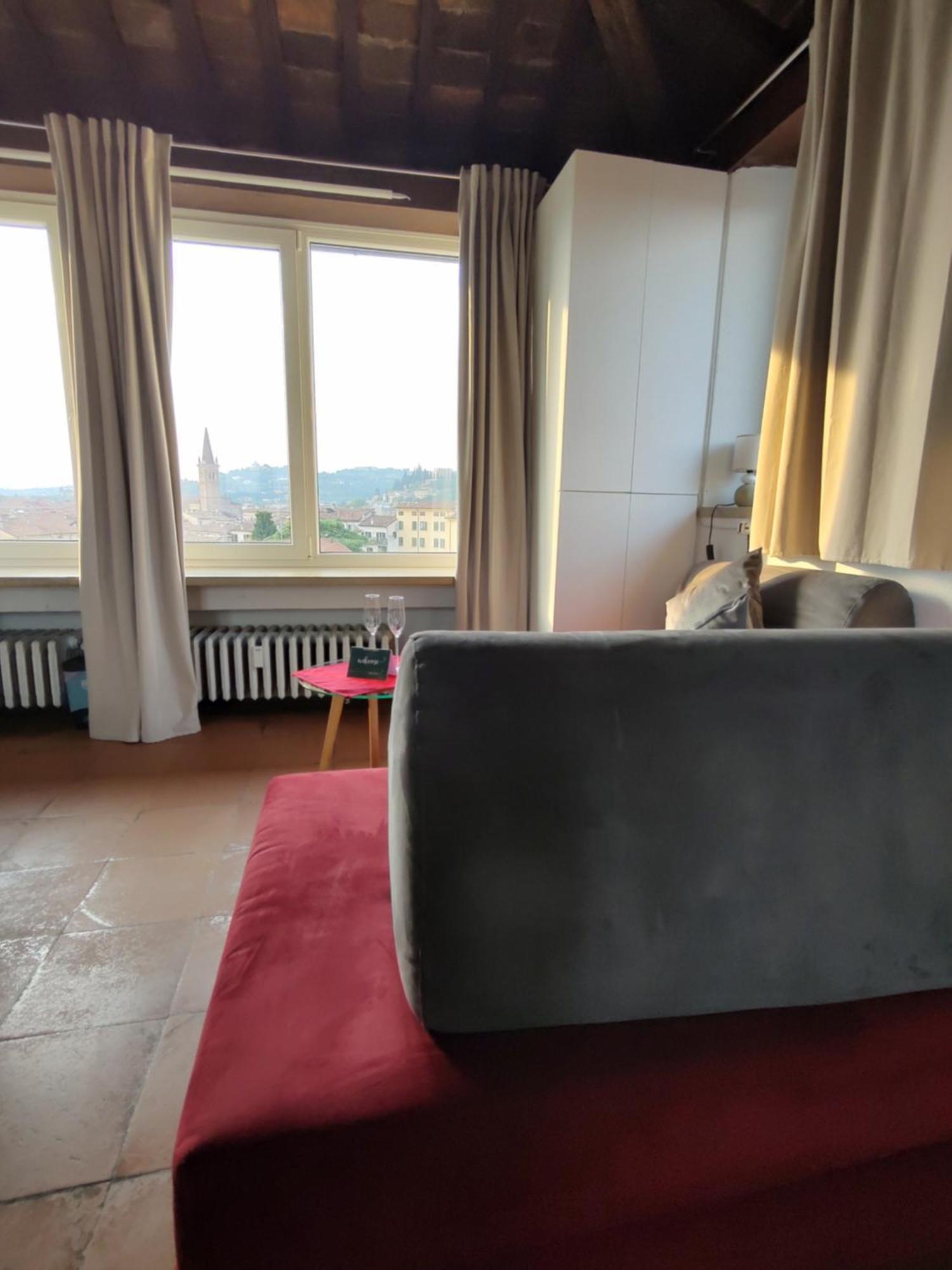 Relax & Verona